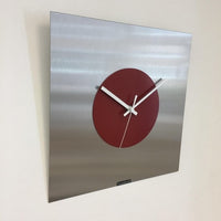 BeoXL - Wandklok THE SQUARE - RED CIRCLE - MODERN DUTCH DESIGN