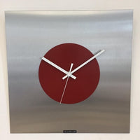 BeoXL - Wandklok THE SQUARE - RED CIRCLE - MODERN DUTCH DESIGN