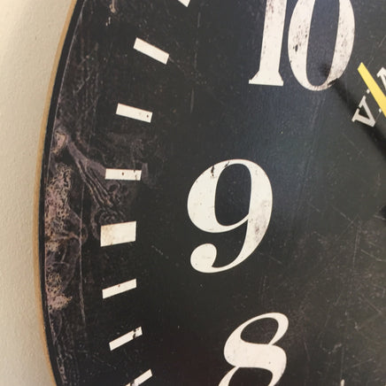 BeoXL - Wandklok VINTAGE 1870 Zwart