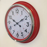 BeoXL - Wandklok RAVENNA Rood modern industrieel design