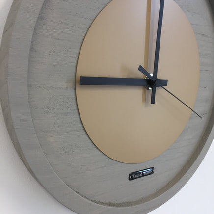 BeoXL - Wandklok Quinten Camel Modern Design