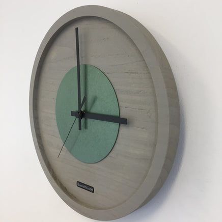BeoXL - Wandklok Quinten Green Hammer Modern Design