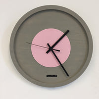 BeoXL - Wandklok Quinten PINK Modern Design
