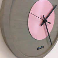 BeoXL - Wandklok Quinten PINK Modern Design