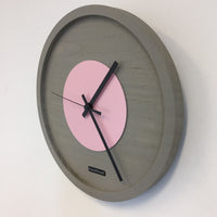 BeoXL - Wandklok Quinten PINK Modern Design