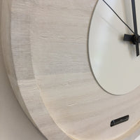 BeoXL - Wandklok Quinten White On White Modern DUTCH Design