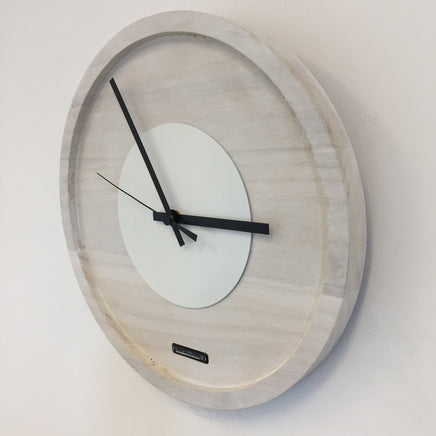 BeoXL - Wandklok Quinten White On White Modern DUTCH Design