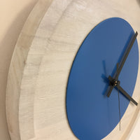 BeoXL - Wandklok Quinten White & Blue Modern Dutch Design