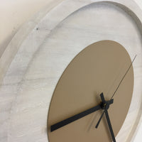 BeoXL - Wandklok Quinten White & Beige Modern Dutch Design