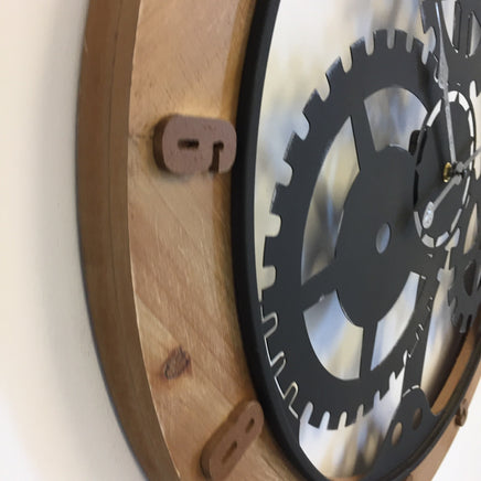 BeoXL - Wandklok WOOD & GEAR INDUSTRIAL DESIGN