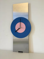BeoXL - Wandklok RVS Blue & Pink