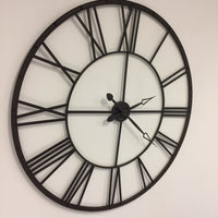 BeoXL - Wandklok XXLRomeins wiel bruin vintage design