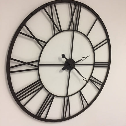 BeoXL - Wandklok XXLRomeins wiel bruin vintage design
