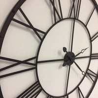 BeoXL - Wandklok XXLRomeins wiel bruin vintage design