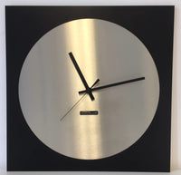 BeoXL - Wandklok TOPAZ Silver and Black