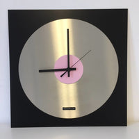 BeoXL - Wandklok TOPAZ Black and Pink