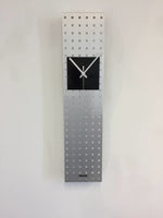 BeoXL - Wandklok Perfor Design Black Square