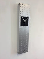 BeoXL - Wandklok Perfor Design Black Square