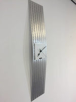 BeoXL - Wandklok PERFOR White Square