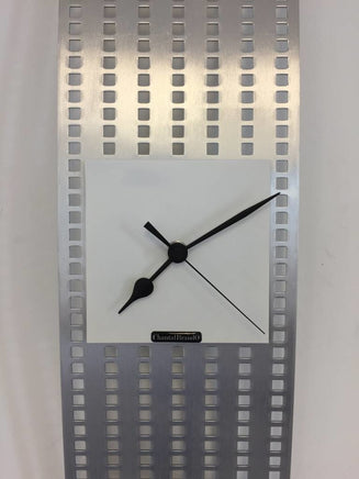 BeoXL - Wandklok PERFOR White Square