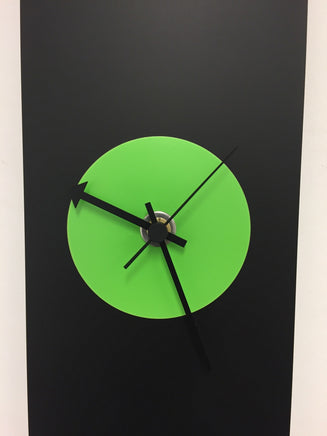 BeoXL - Wandklok Black-Line & GREEN Modern Design RVS