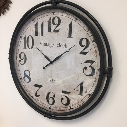 BeoXL - Wandklok XXL METAL PIPE INDUSTRIAL DESIGN