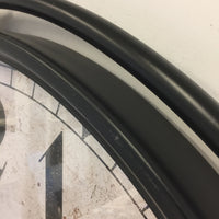 BeoXL - Wandklok XXL METAL PIPE INDUSTRIAL DESIGN