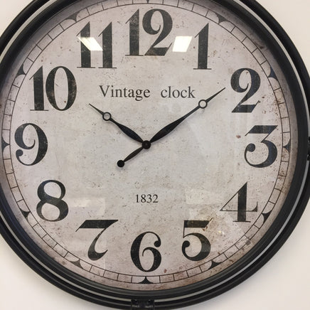 BeoXL - Wandklok XXL METAL PIPE INDUSTRIAL DESIGN