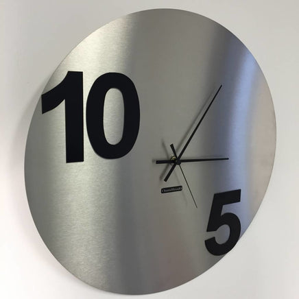 BeoXL - Wandklok Rond TEN-FIVE Modern Design