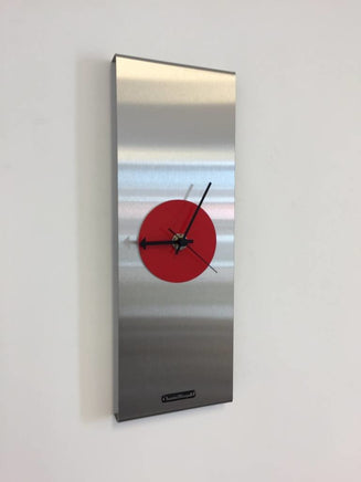 BeoXL - Wandklok RED EYE