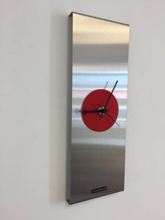 BeoXL - Wandklok RED EYE