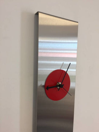 BeoXL - Wandklok RED EYE
