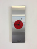 BeoXL - Wandklok RED EYE