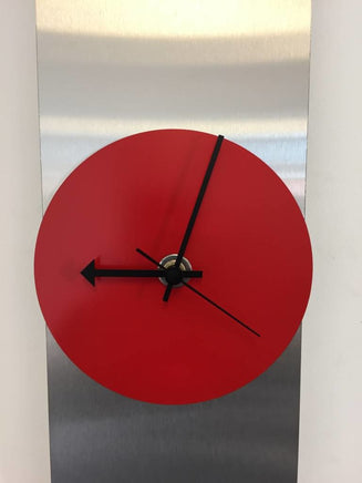 BeoXL - Wandklok Red Circle & Black