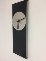 BeoXL - Wandklok LaBrand Export Design Black & Red Pointer
