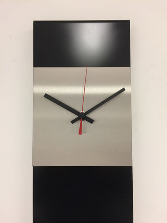 BeoXL - Wandklok LaBrand Export Design Black & RED Pointer