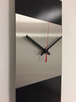 BeoXL - Wandklok LaBrand Export Design Black & RED Pointer