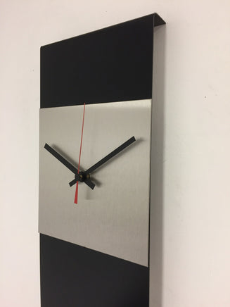 BeoXL - Wandklok LaBrand Export Design Black & RED Pointer