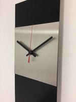 BeoXL - Wandklok LaBrand Export Design Black & RED Pointer