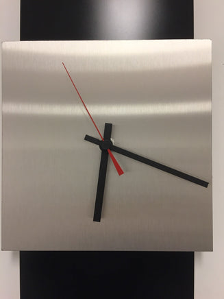 BeoXL - Wandklok LaBrand Export Design Black & RED Pointer modern Design