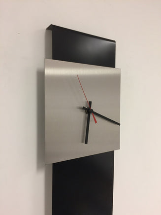 BeoXL - Wandklok LaBrand Export Design Black & RED Pointer modern Design