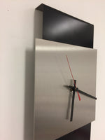 BeoXL - Wandklok LaBrand Export Design Black & RED Pointer modern Design