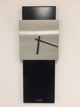 BeoXL - Wandklok LaBrand Export Design Black & Gold Pointer modern design