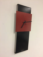BeoXL - Wandklok LaBrand Export Design Zwart & Briljant Rood Dutch Design