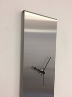 BeoXL - Wandklok LaBrand Export Line Silver Modern Design