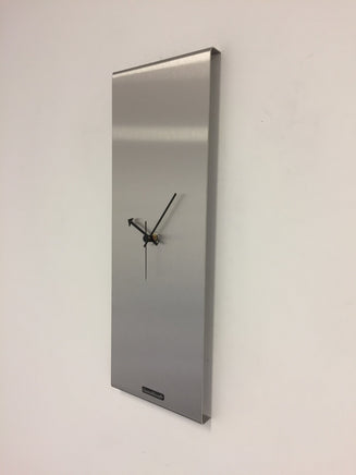BeoXL - Wandklok LaBrand Export Line Silver Modern Design