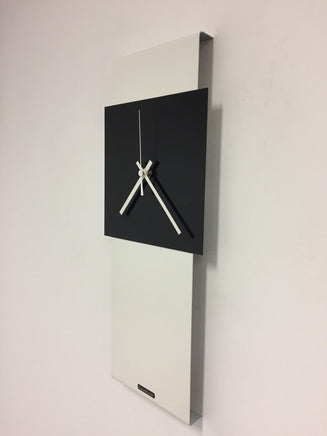 BeoXL - Wandklok LaBrand Export Line White & Black Square Modern Dutch Design