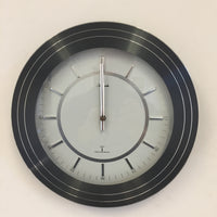 BeoXL - Wandklok zilver modern design