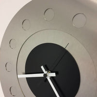 BeoXL - Wandklok Industrial Revolution Black