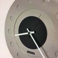 BeoXL - Wandklok Industrial Revolution Black